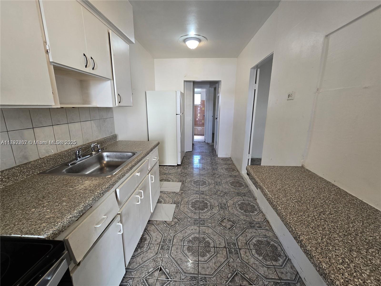 PRESTIGE APTS INC CO-OP - Residential