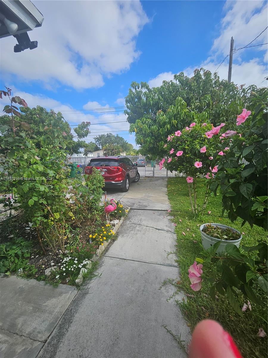 3028 NW 95th St