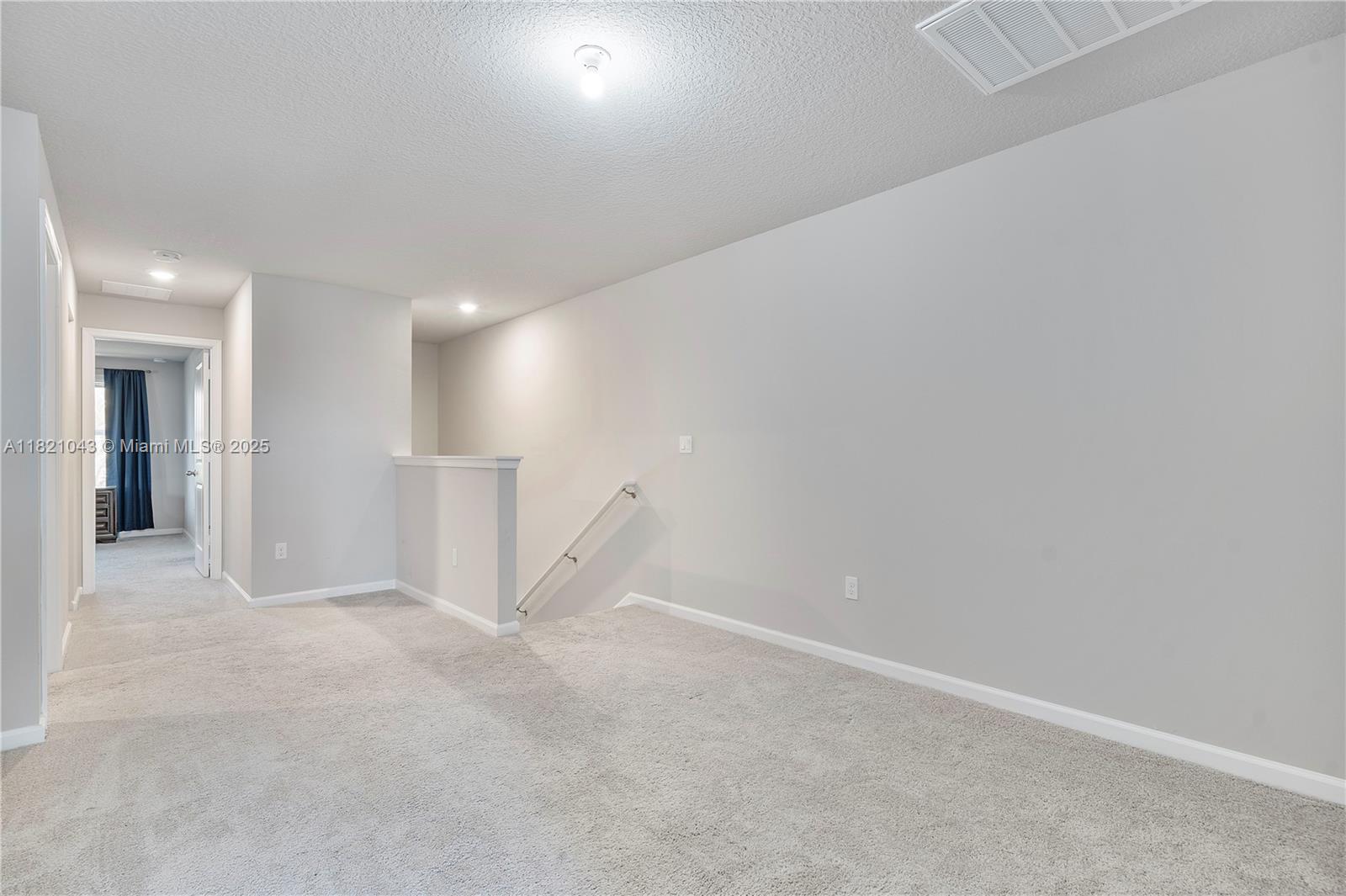 ENCLAVE AT MANGONIA PARK - Residential