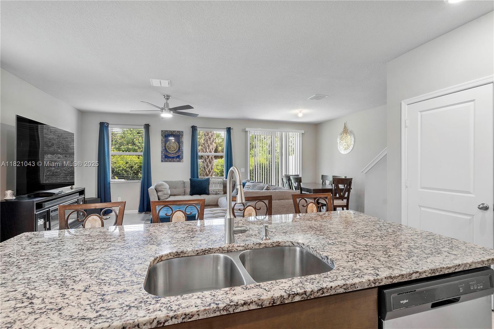 ENCLAVE AT MANGONIA PARK - Residential