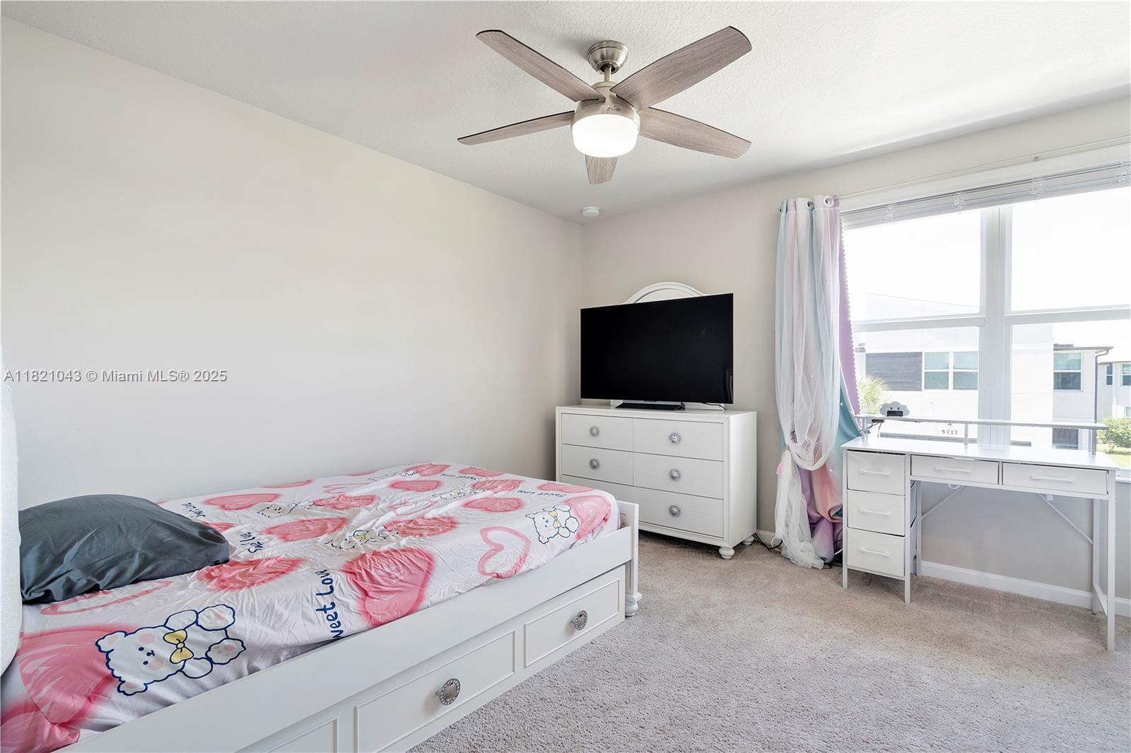 ENCLAVE AT MANGONIA PARK - Residential