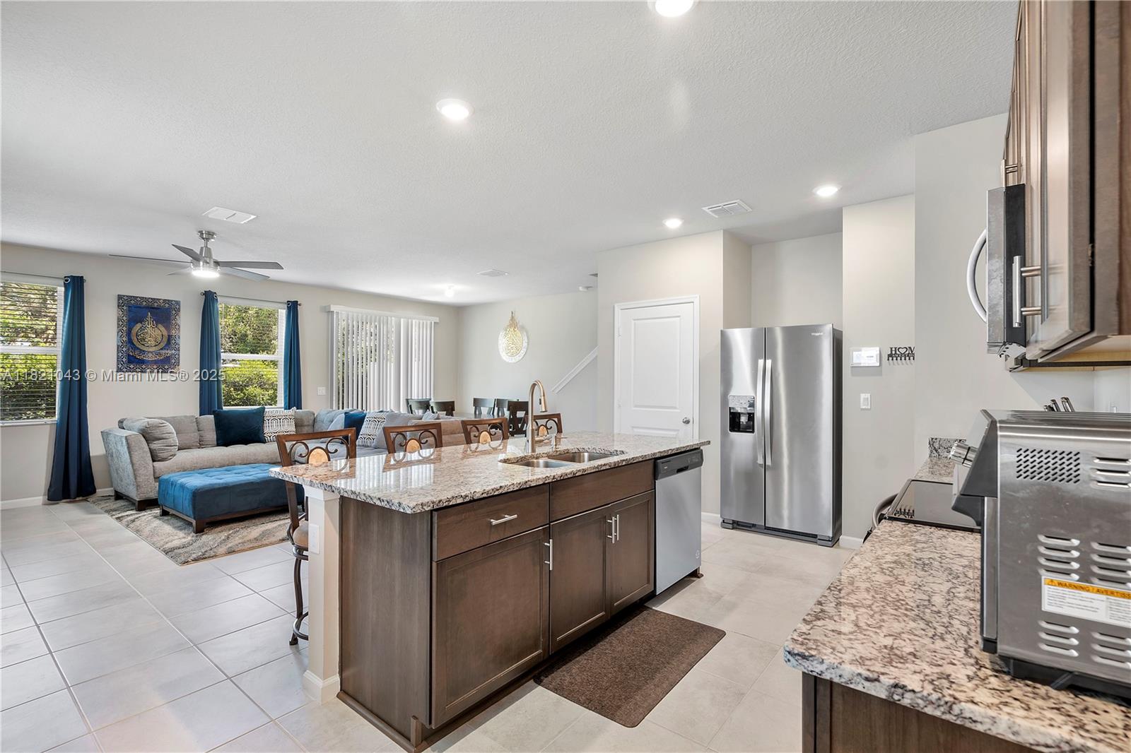 ENCLAVE AT MANGONIA PARK - Residential