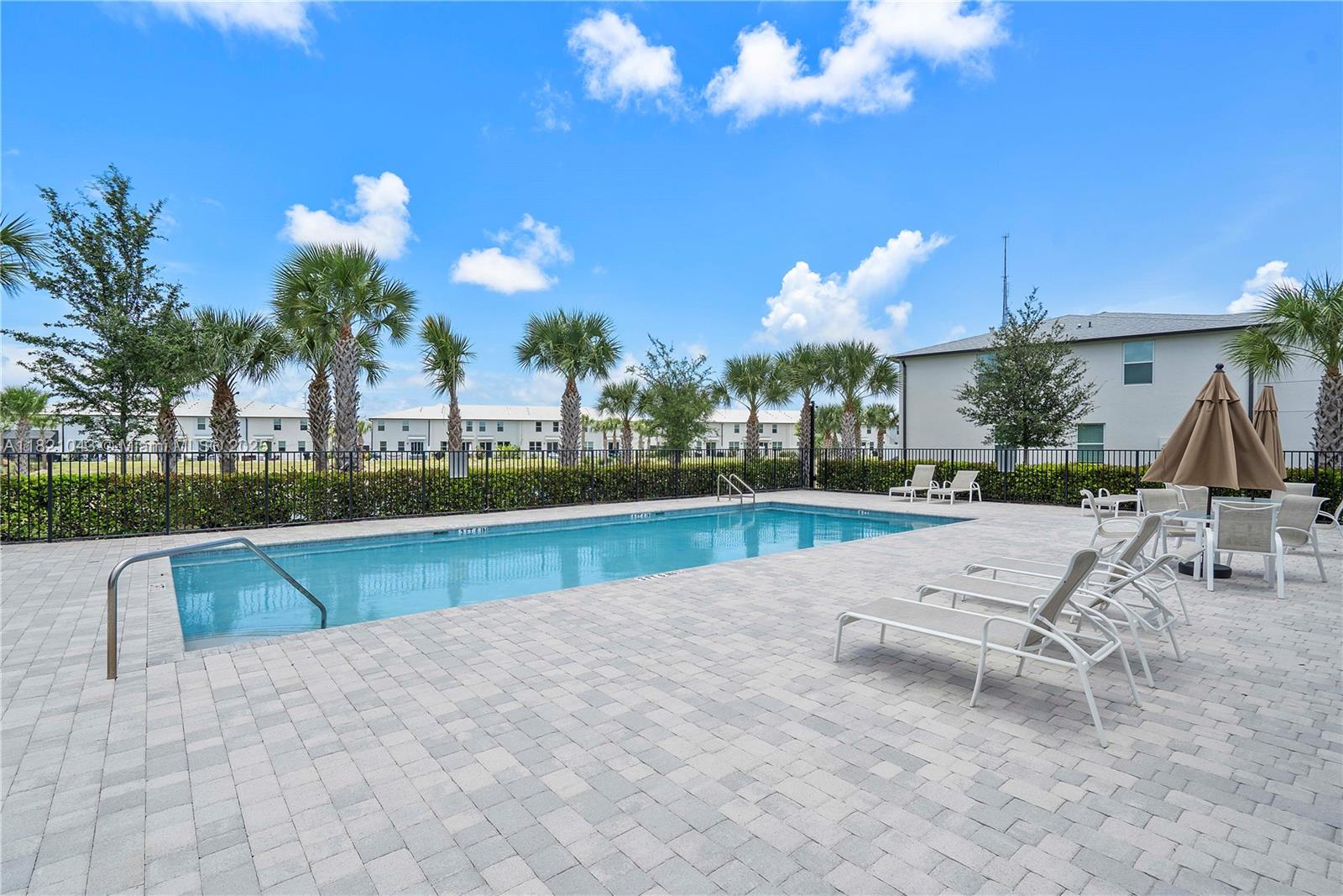 ENCLAVE AT MANGONIA PARK - Residential