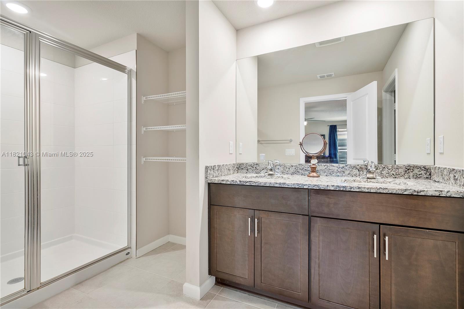 ENCLAVE AT MANGONIA PARK - Residential