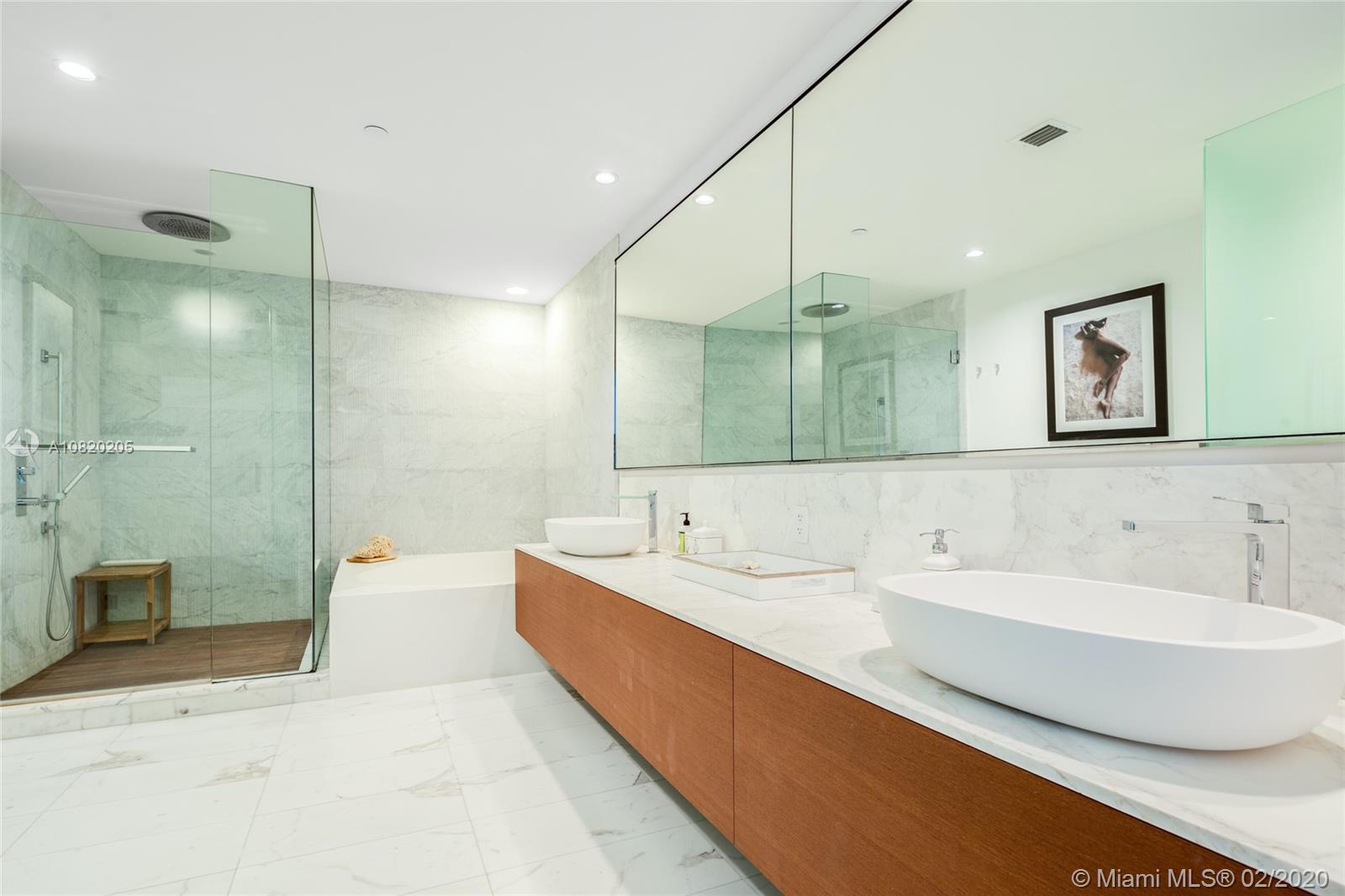 OCEANA BAL HARBOUR CONDO - Residential