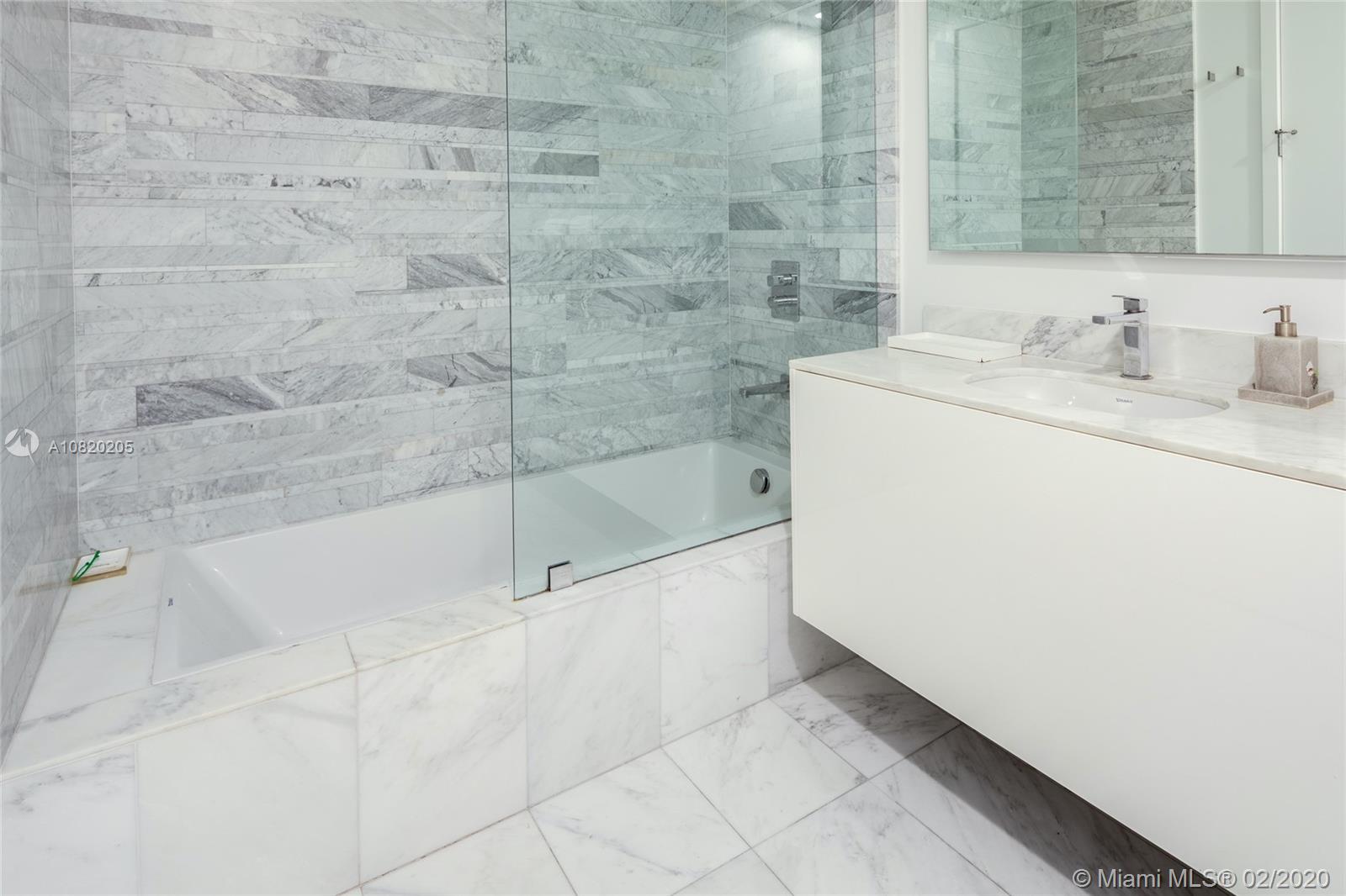 OCEANA BAL HARBOUR CONDO - Residential