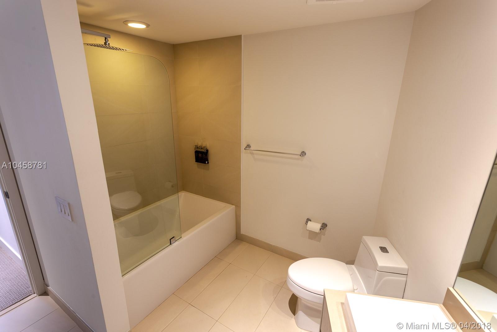 Hyde condo resort - Residential Lease