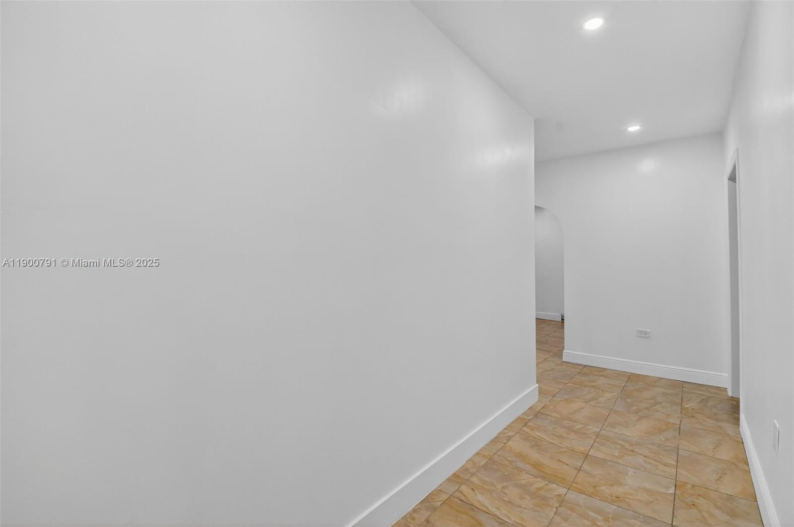 IRONS MANOR 5TH ADDN - Residential