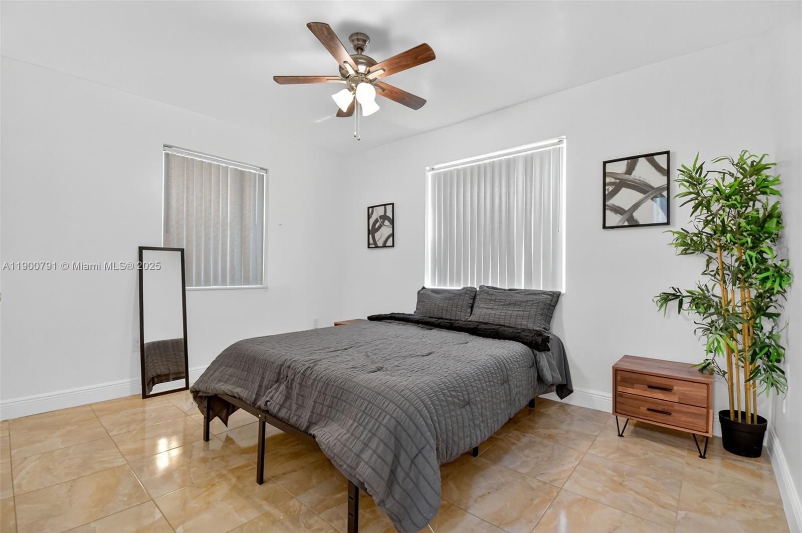 IRONS MANOR 5TH ADDN - Residential