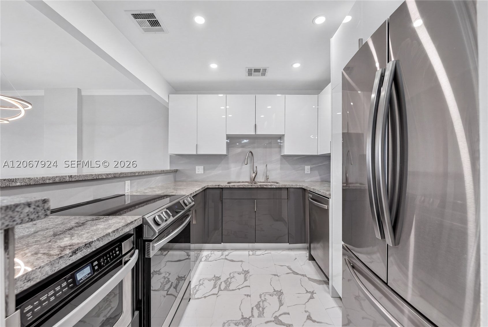 3800 S Ocean Dr 802
