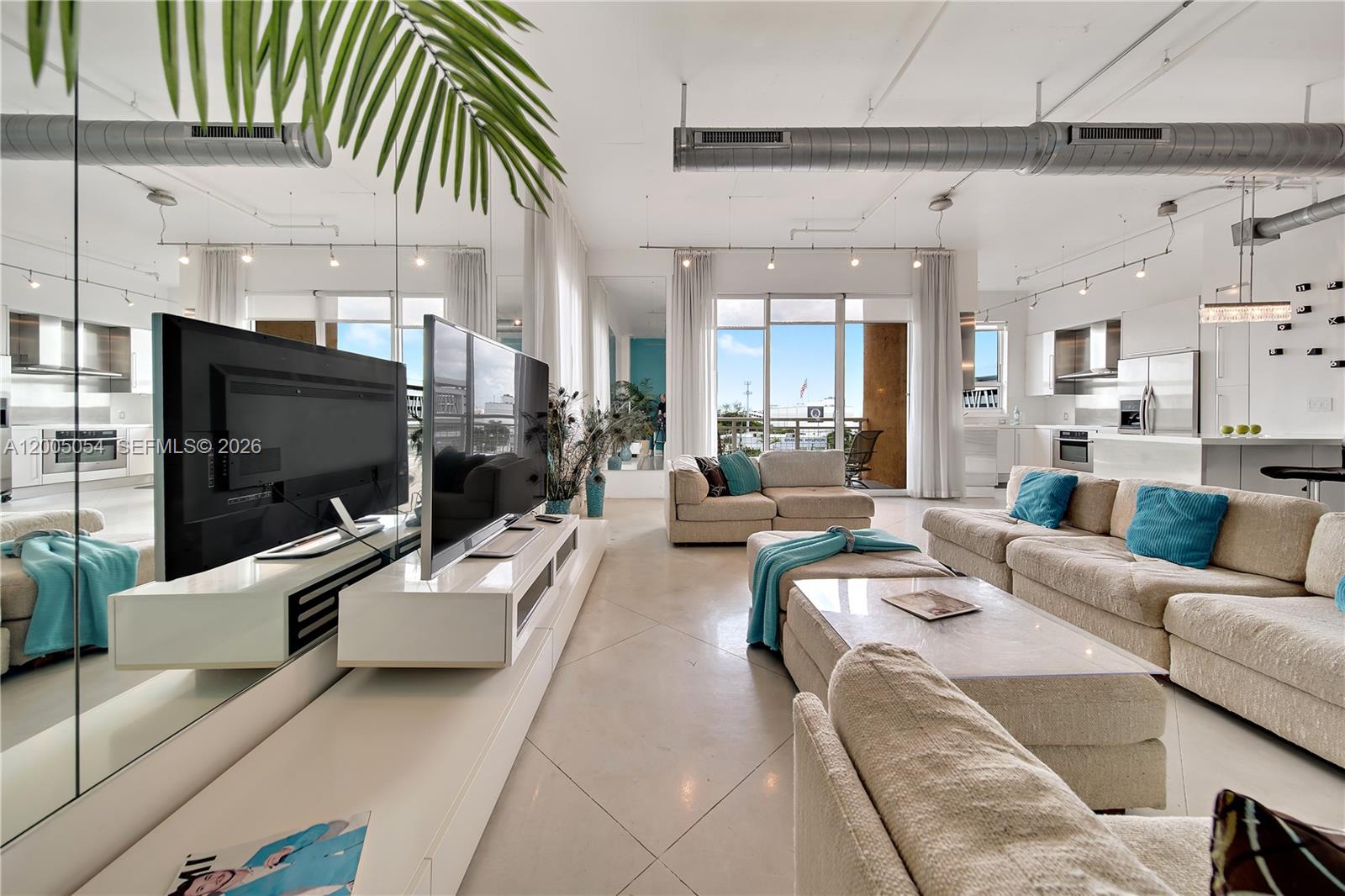 CITE CONDO - Residential Lease