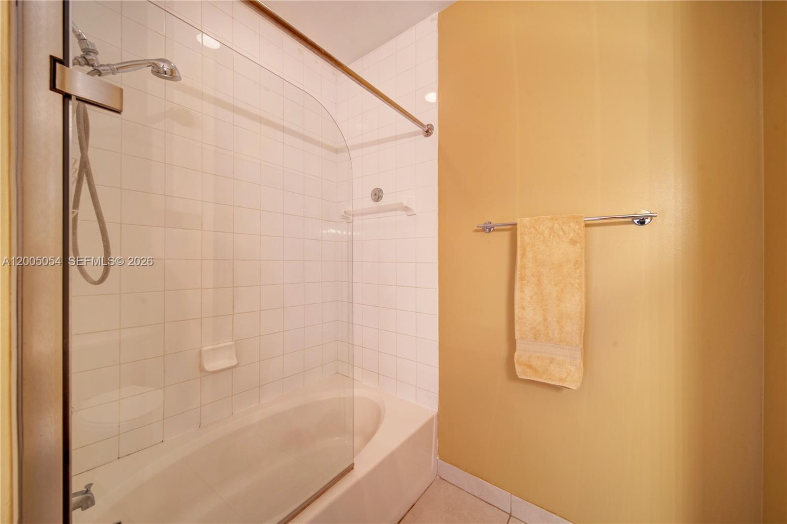 CITE CONDO - Residential Lease