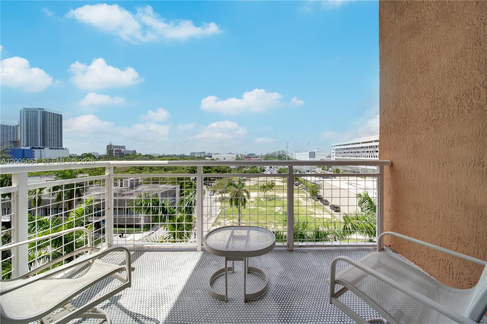 CITE CONDO - Residential Lease