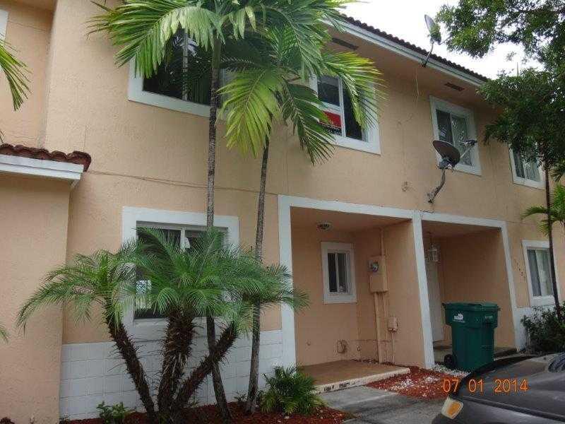 This 3 bedroom/2 bath two story townhouse is an excellent opportunity for a motivated buyer. Spacious area with open floor plan. Tile floors throughout. Lake view rear access. Nice size rear patio backyard. To be considered PLEASE EMAIL OFFER if that is not possible please call for assistance. This property eligible under the Freddie Mac First Look Initiative through 07/22/2014.