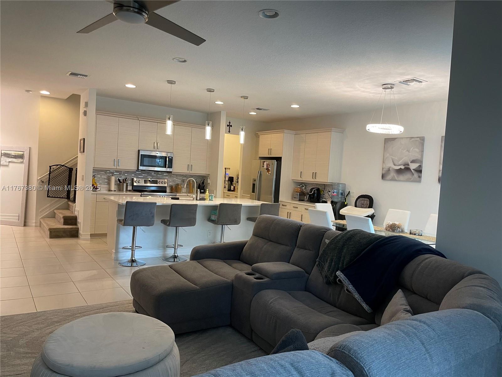 91 Palm Ln 91