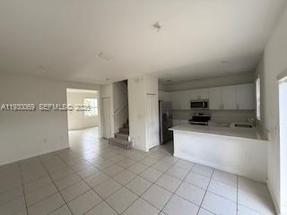 KEYS GATE RESIDENTIAL - Residential Lease