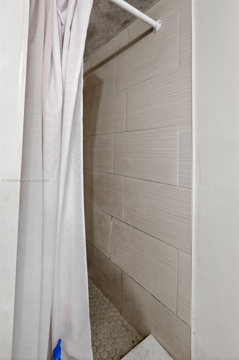 CAPRI GARDENS CONDO - Residential