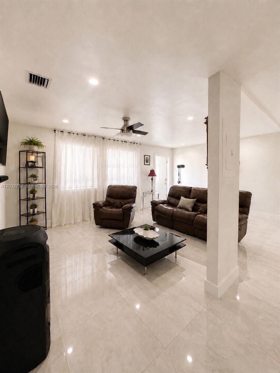 View photos, virtual tours, details... 3625 NW 13th St