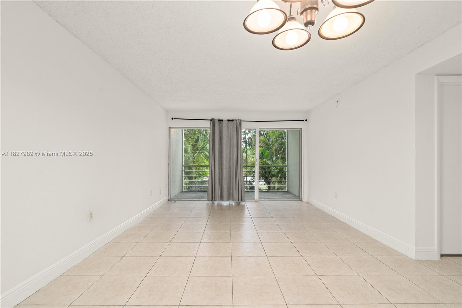Great Location, 2 Beds 2 Bath apartment With great Amenities: CLUB HOUSE, SWIMMING POOL, EXERCISE ROOM & TENNIS COURT. Convenient Location: YOU CAN WALK TO WALMART AND WALLGREENS NEAR TO MAJOR ROADS, HIGHWAYS. LAUNDRY ROOM on SAME FLOOR. No Assessments in place. Tenant Occupied until 3/20/2026.