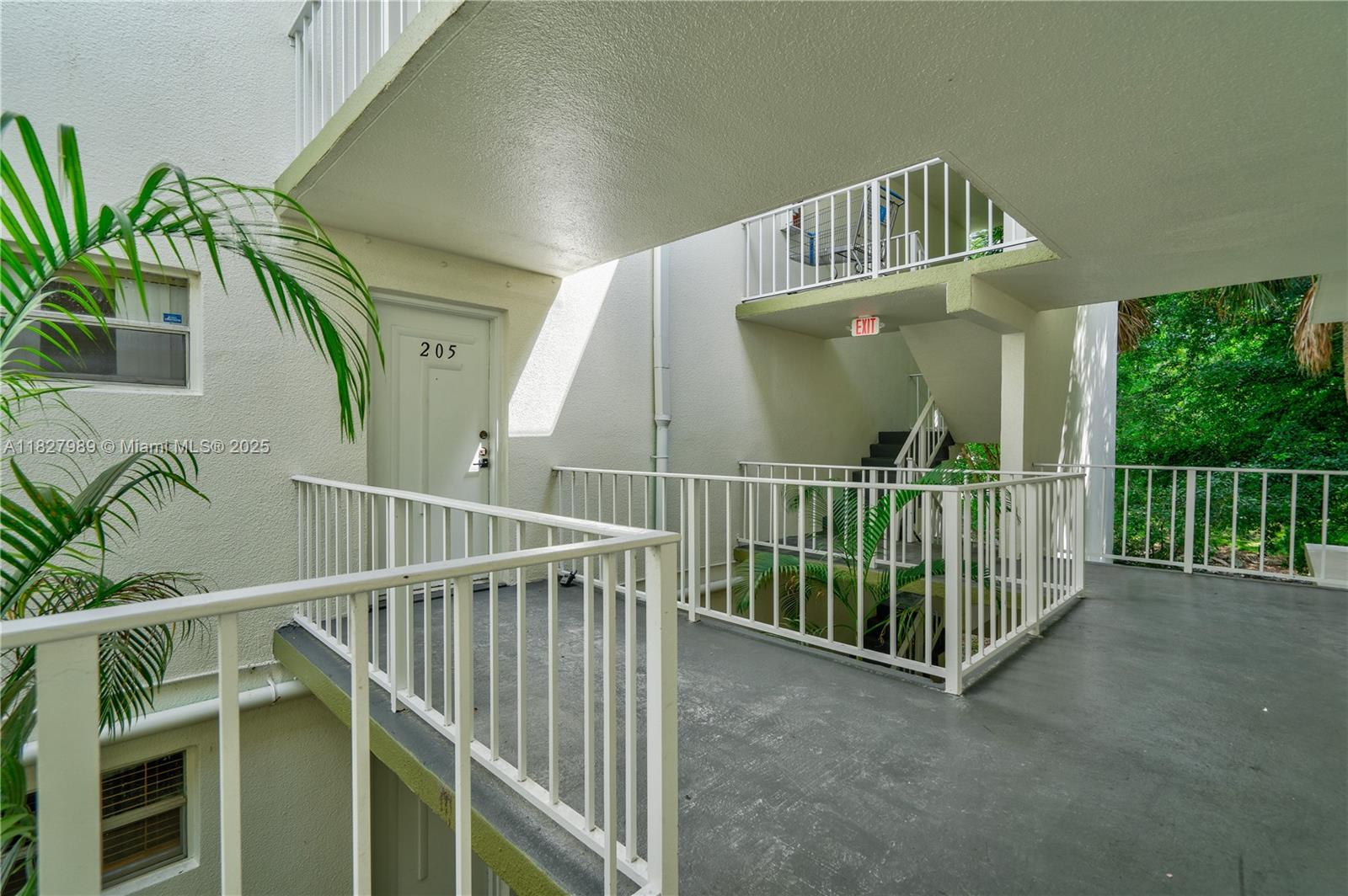 4205 N University Dr 205