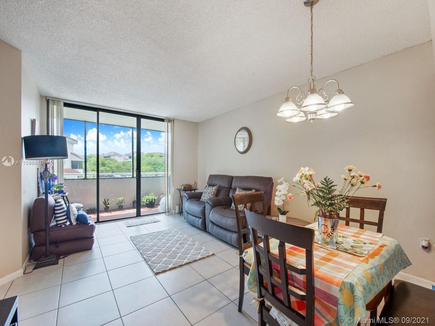 Beautiful two bedroom one bathroom on the third floor in excellent condition right in front of the elevator , washer / Dryer inside HOA is only $163. unit is tenant occupied we need 24 hour notice gated community Close to major Schools