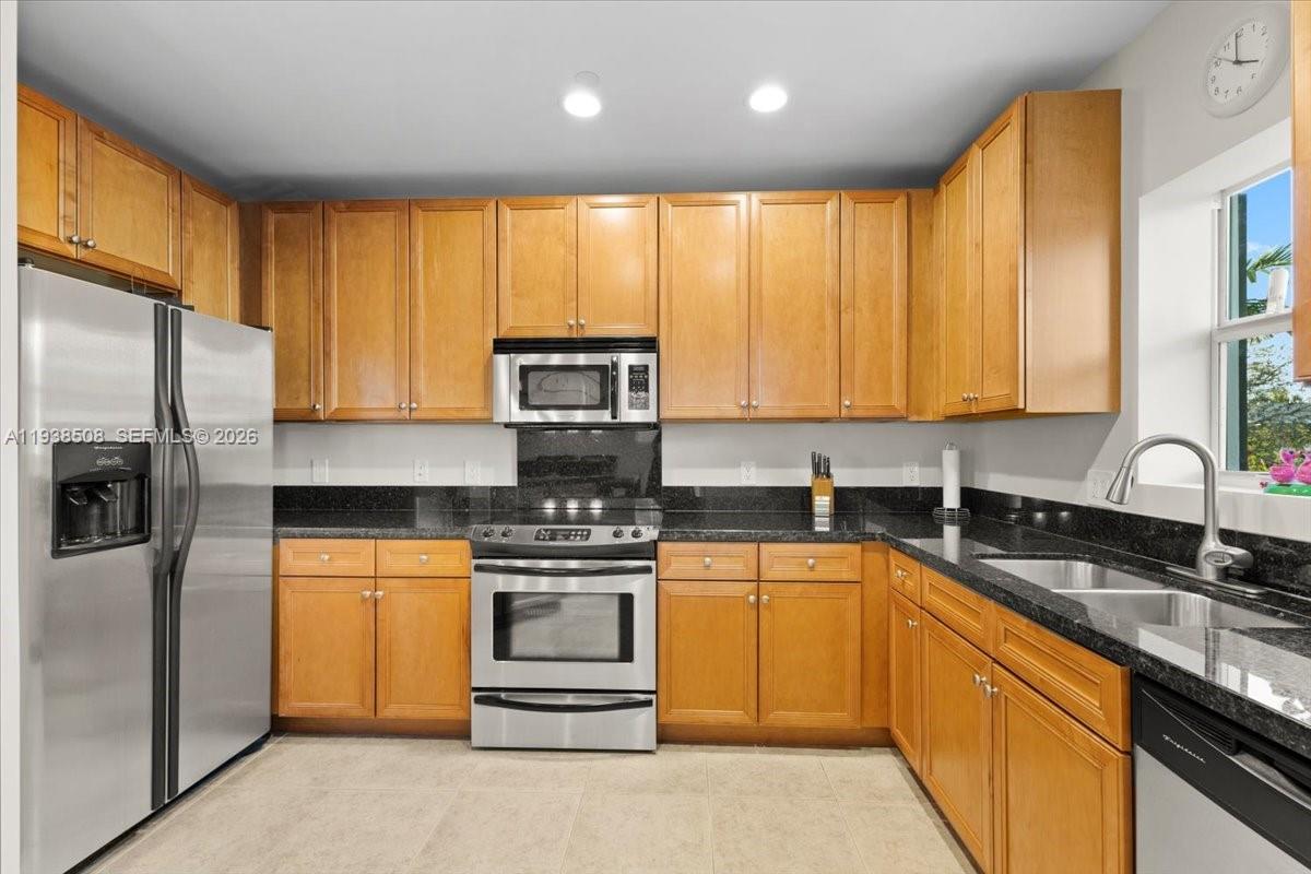 EVERGLADES LAND SALES CO - Residential