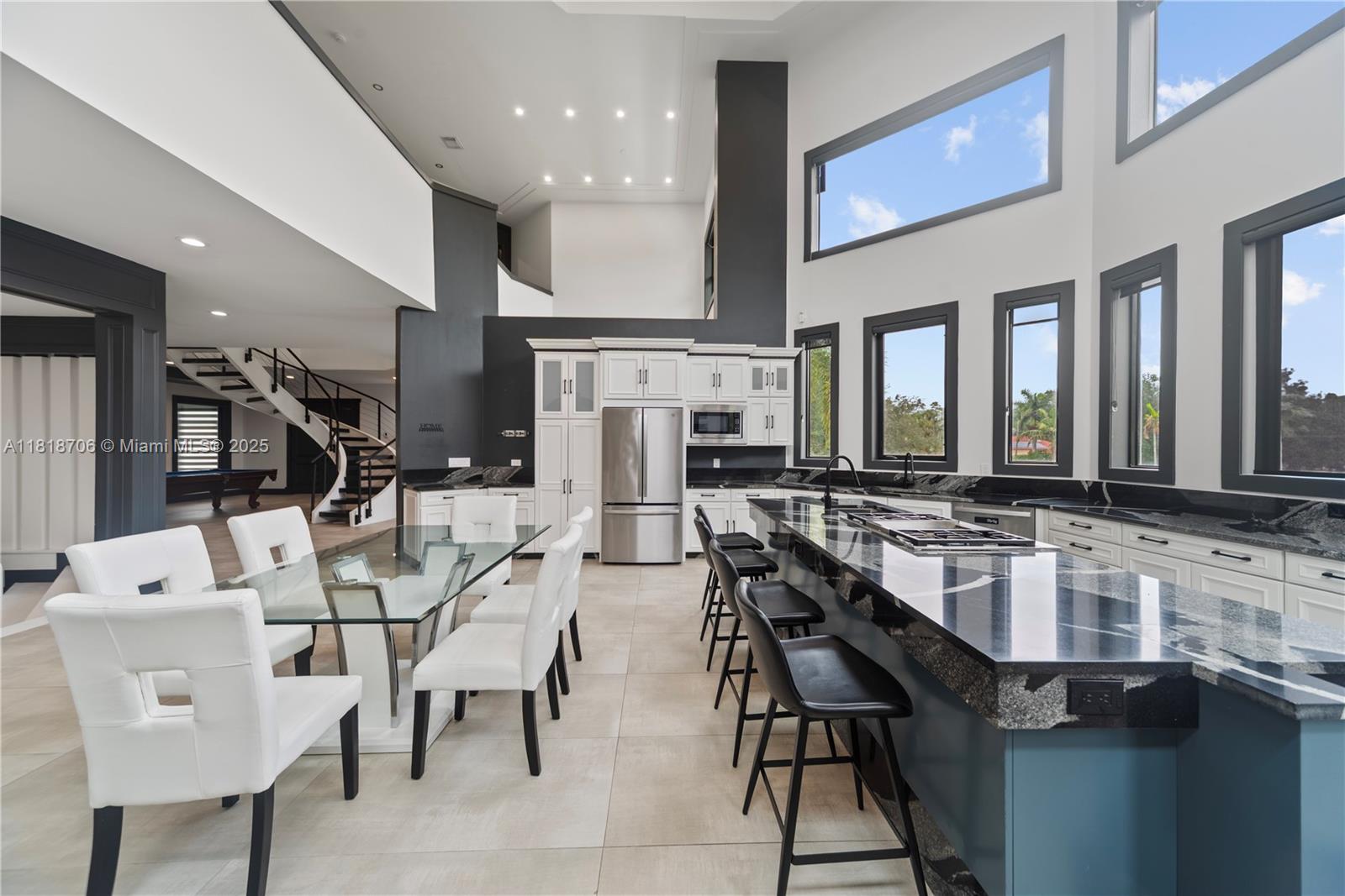 ACREAGE & UNREC - Residential