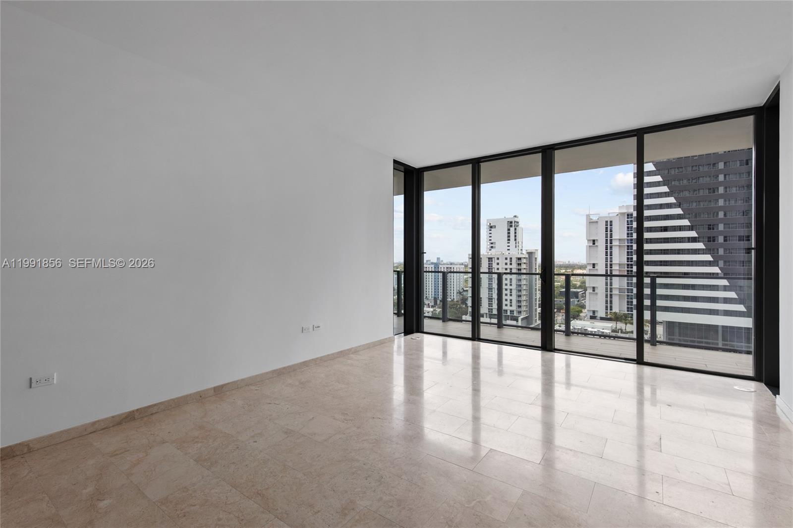 RISE CONDO - Residential