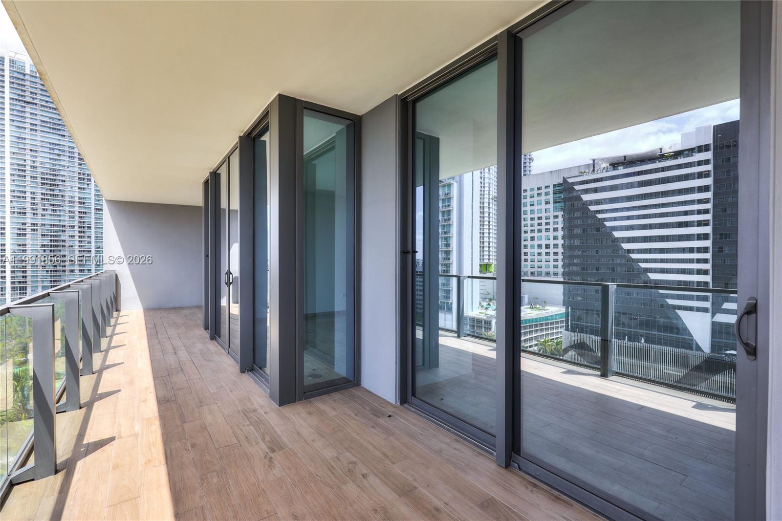 RISE CONDO - Residential