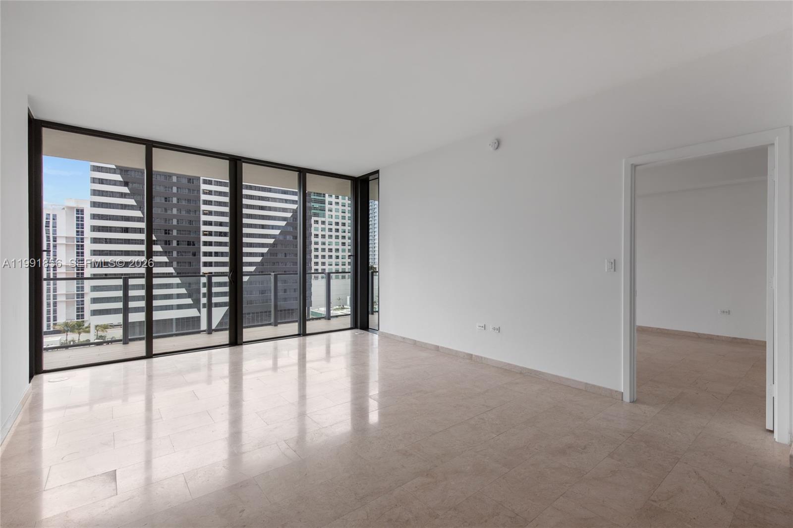 RISE CONDO - Residential