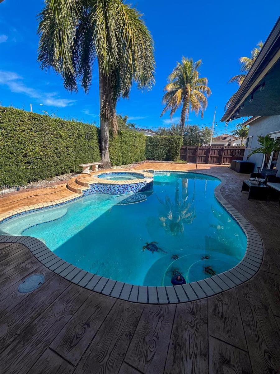MAJESTIC ESTATES - Residential