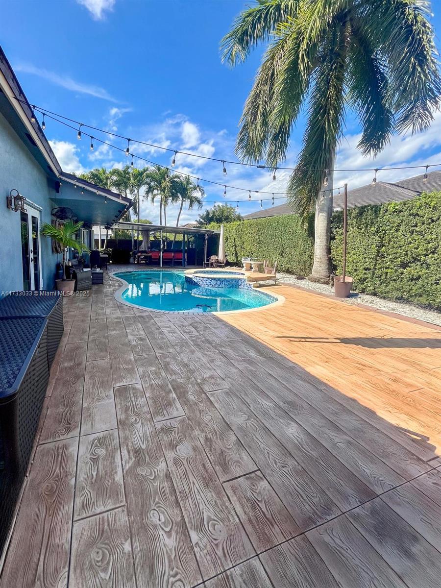 MAJESTIC ESTATES - Residential