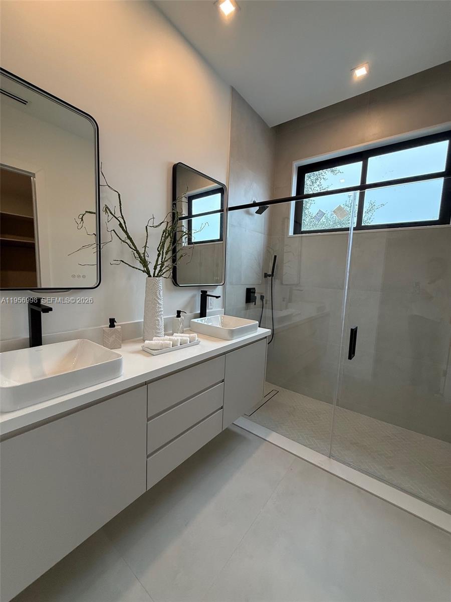 DE HEDOUVILLES SUB - Residential