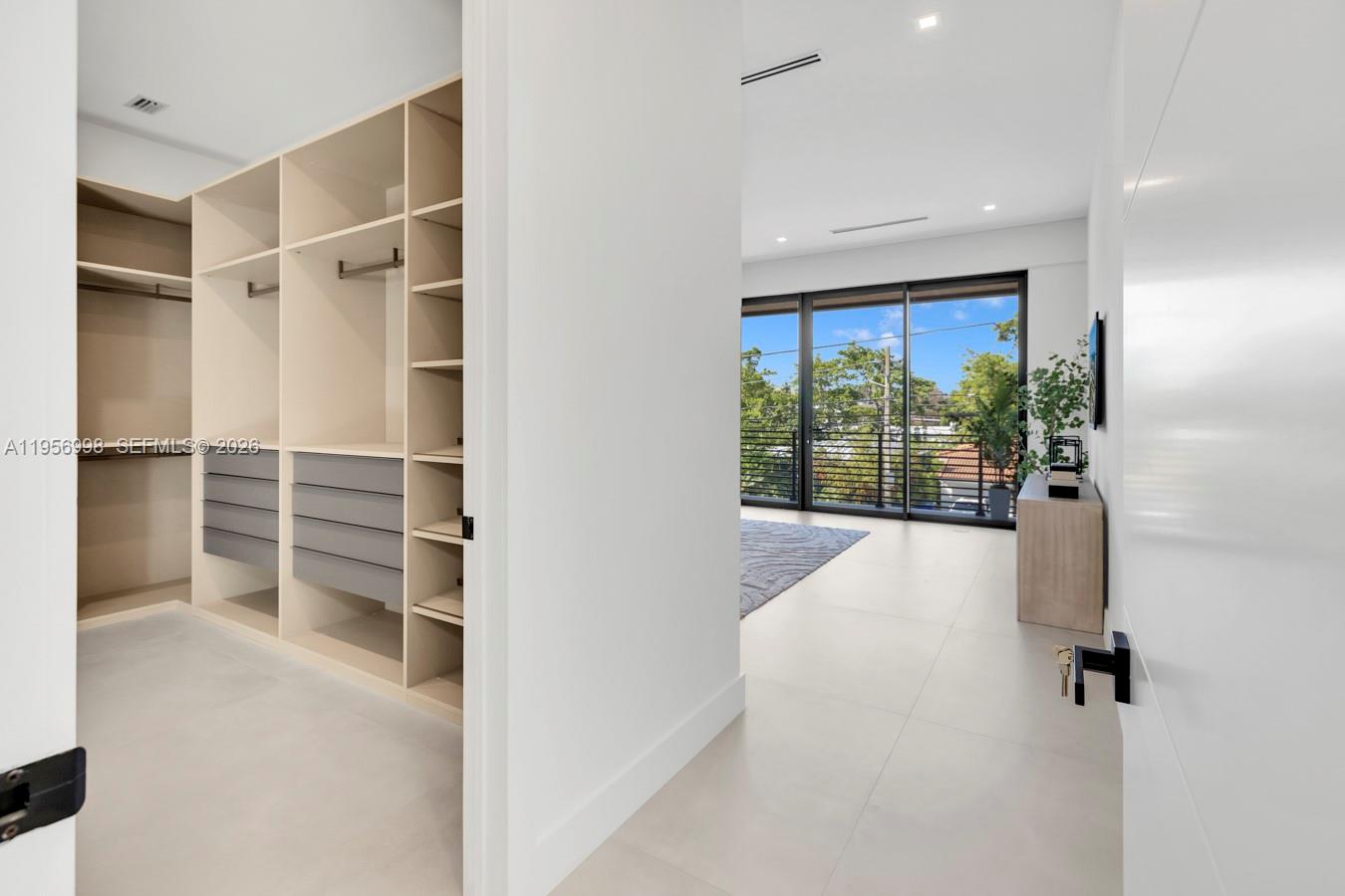 DE HEDOUVILLES SUB - Residential