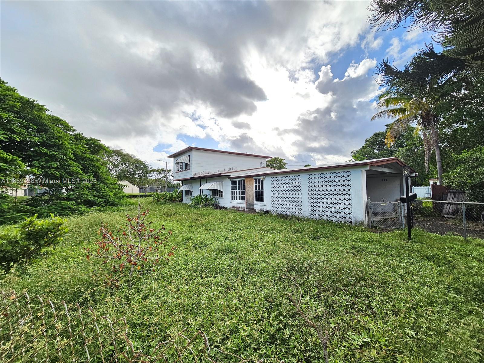 LA PALOMA - Residential