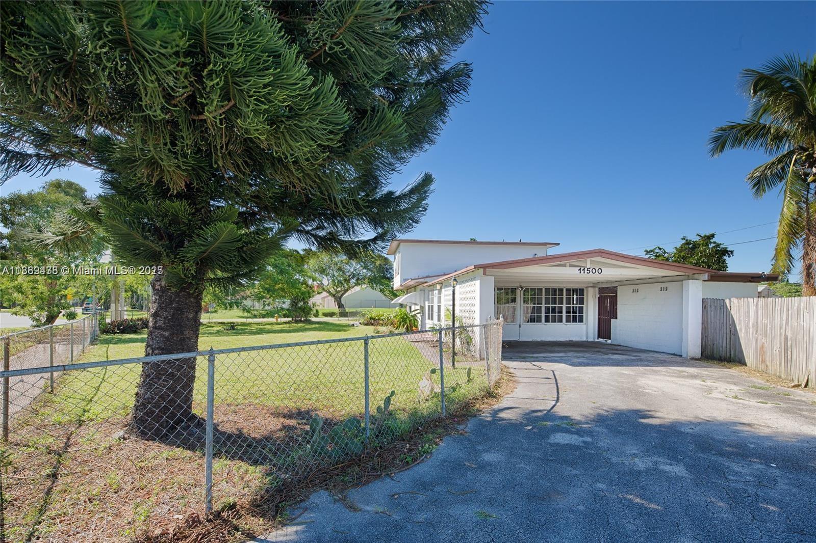 LA PALOMA - Residential