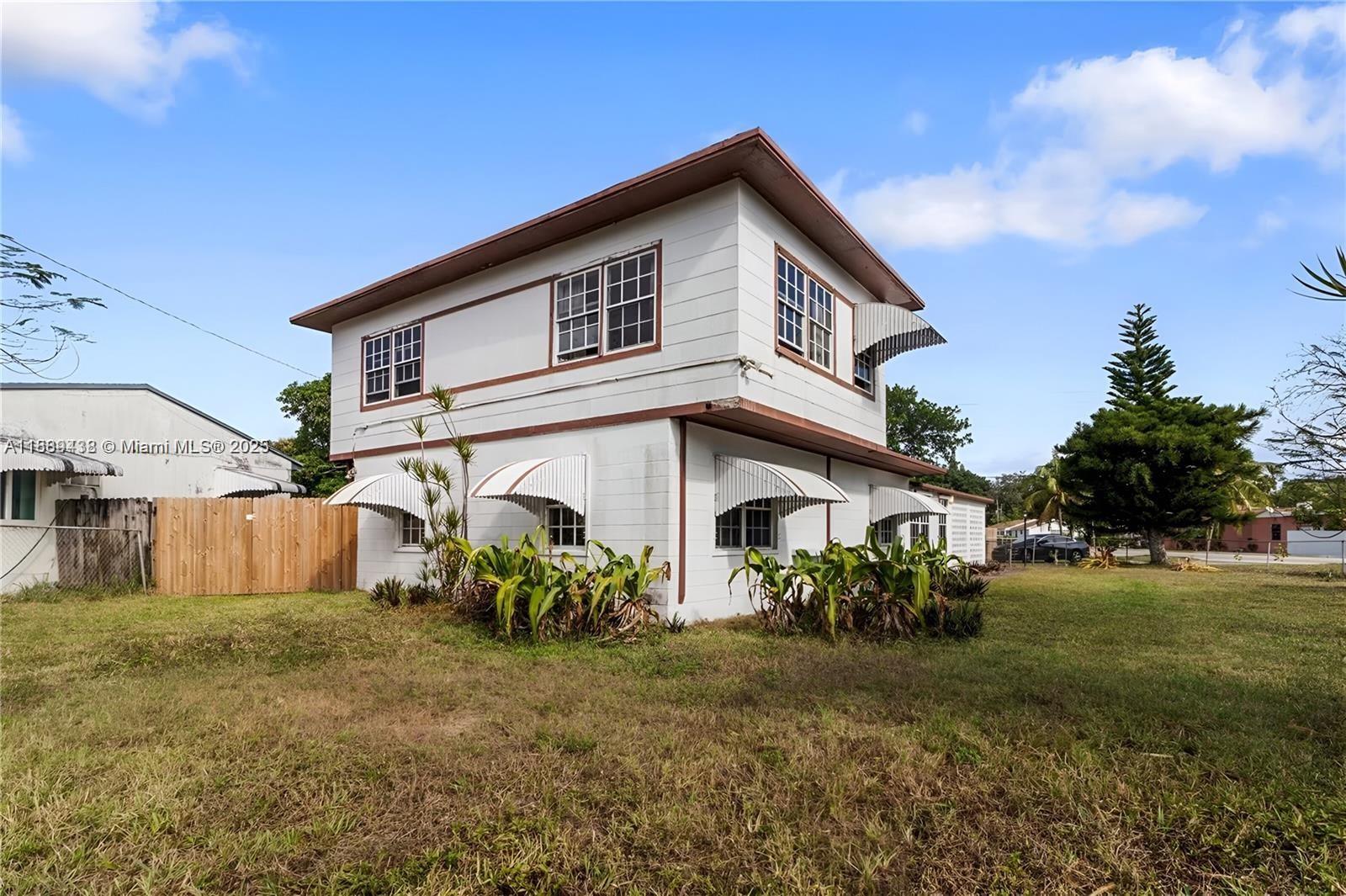 LA PALOMA - Residential