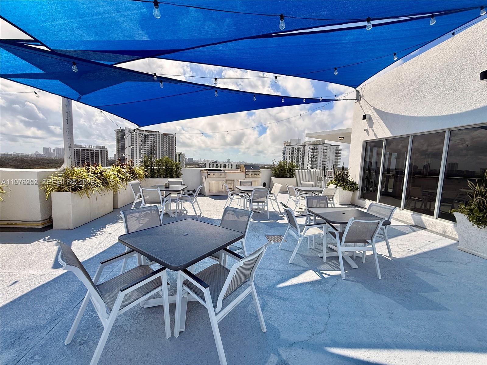 RADIUS CONDO - Residential Lease