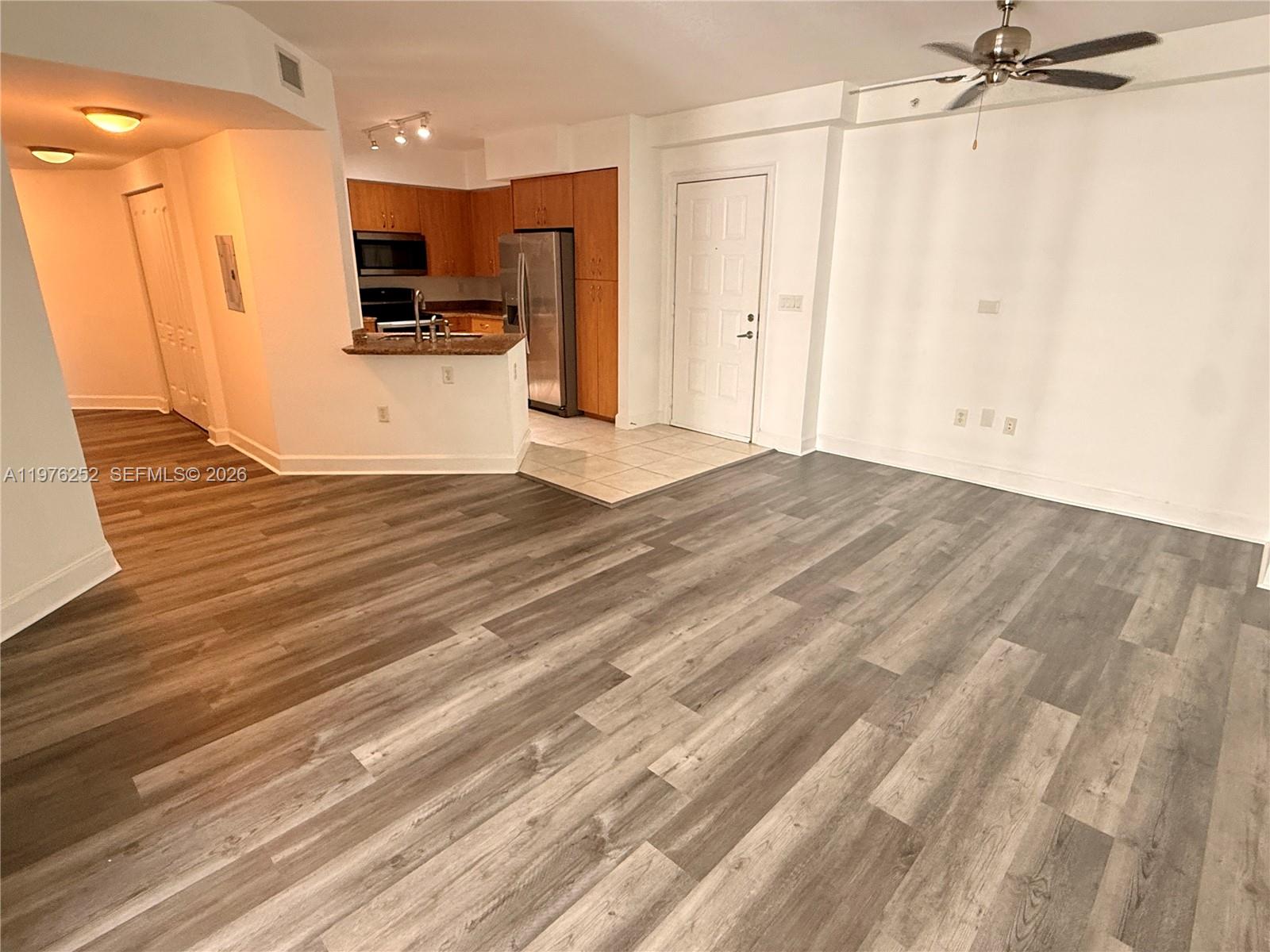 RADIUS CONDO - Residential Lease