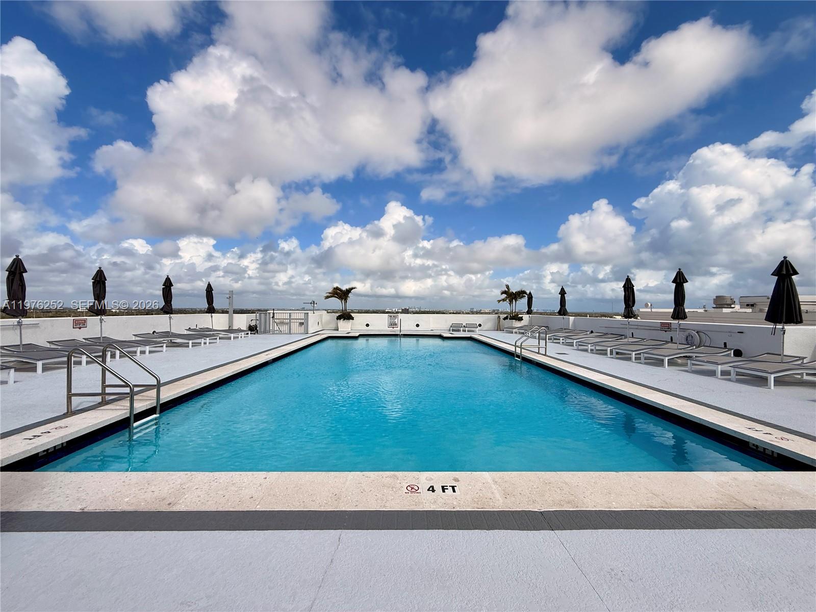 RADIUS CONDO - Residential Lease