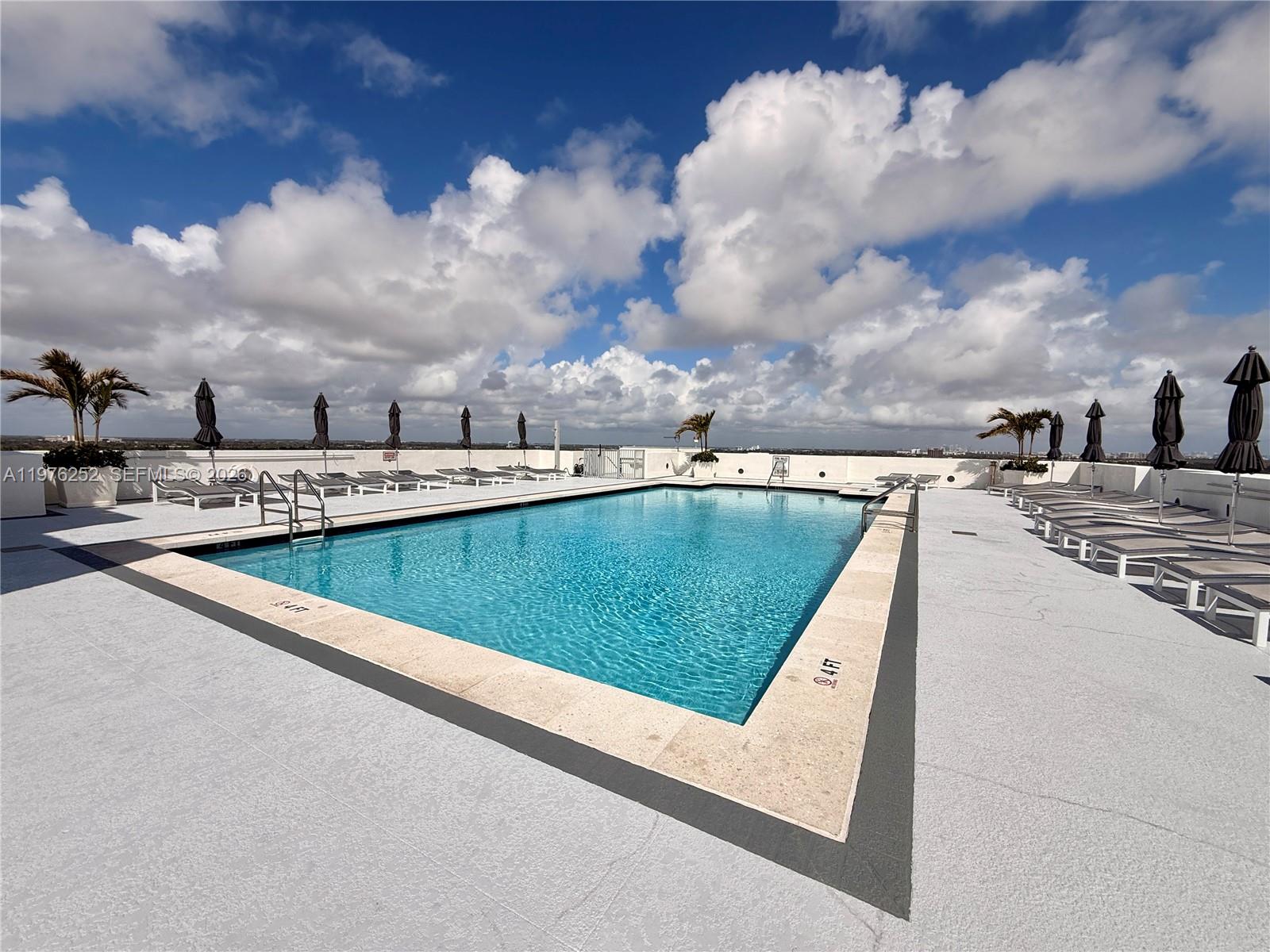 RADIUS CONDO - Residential Lease