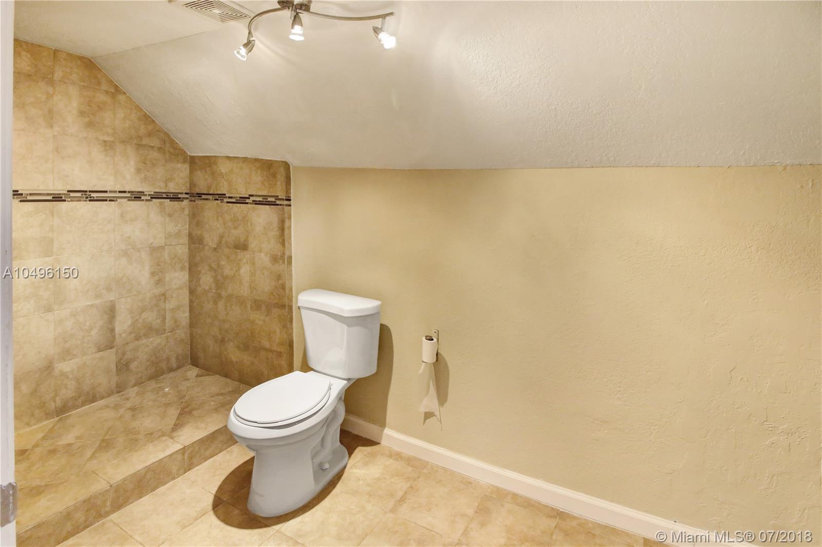 SOUTH VEDADO - Residential Lease