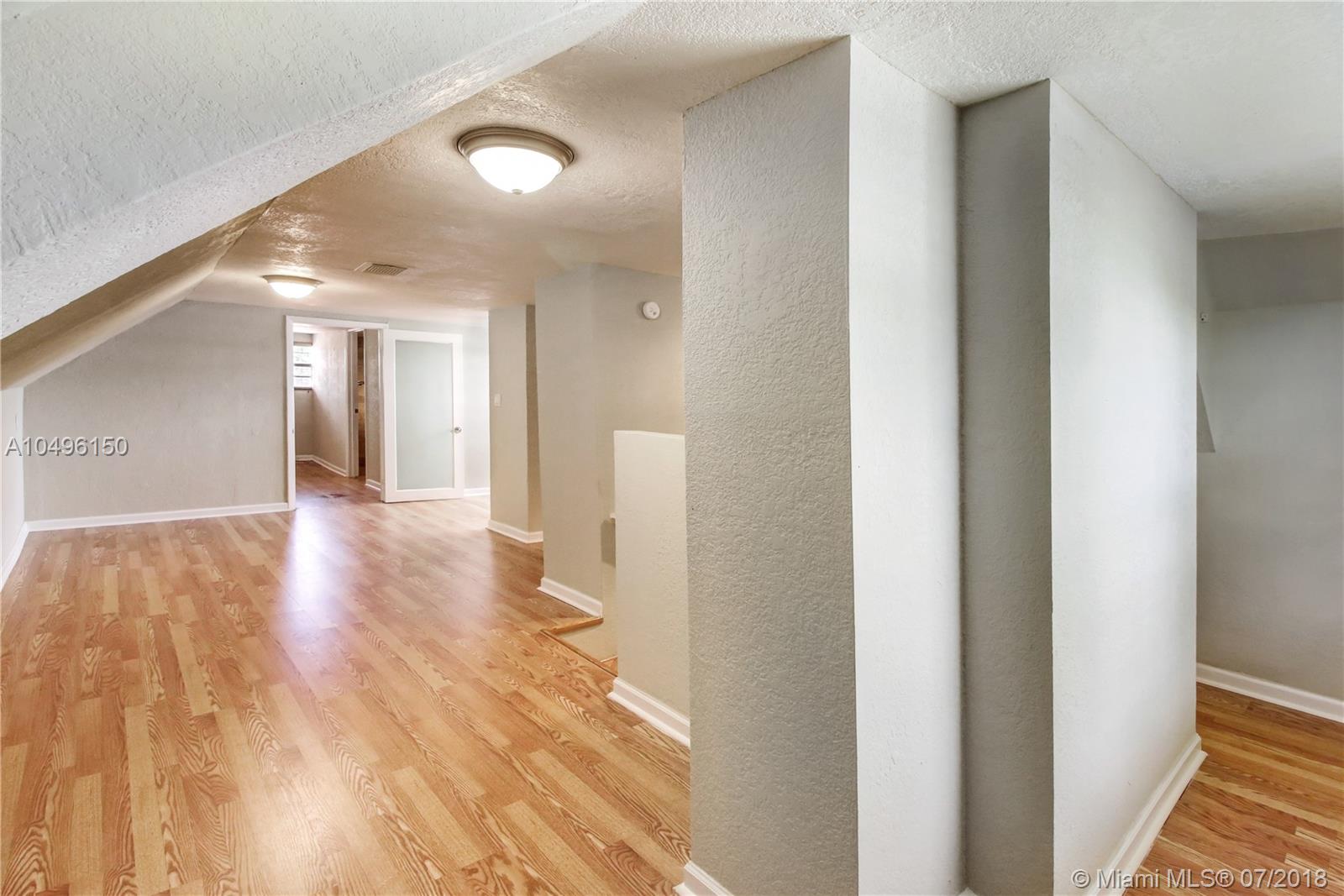 SOUTH VEDADO - Residential Lease