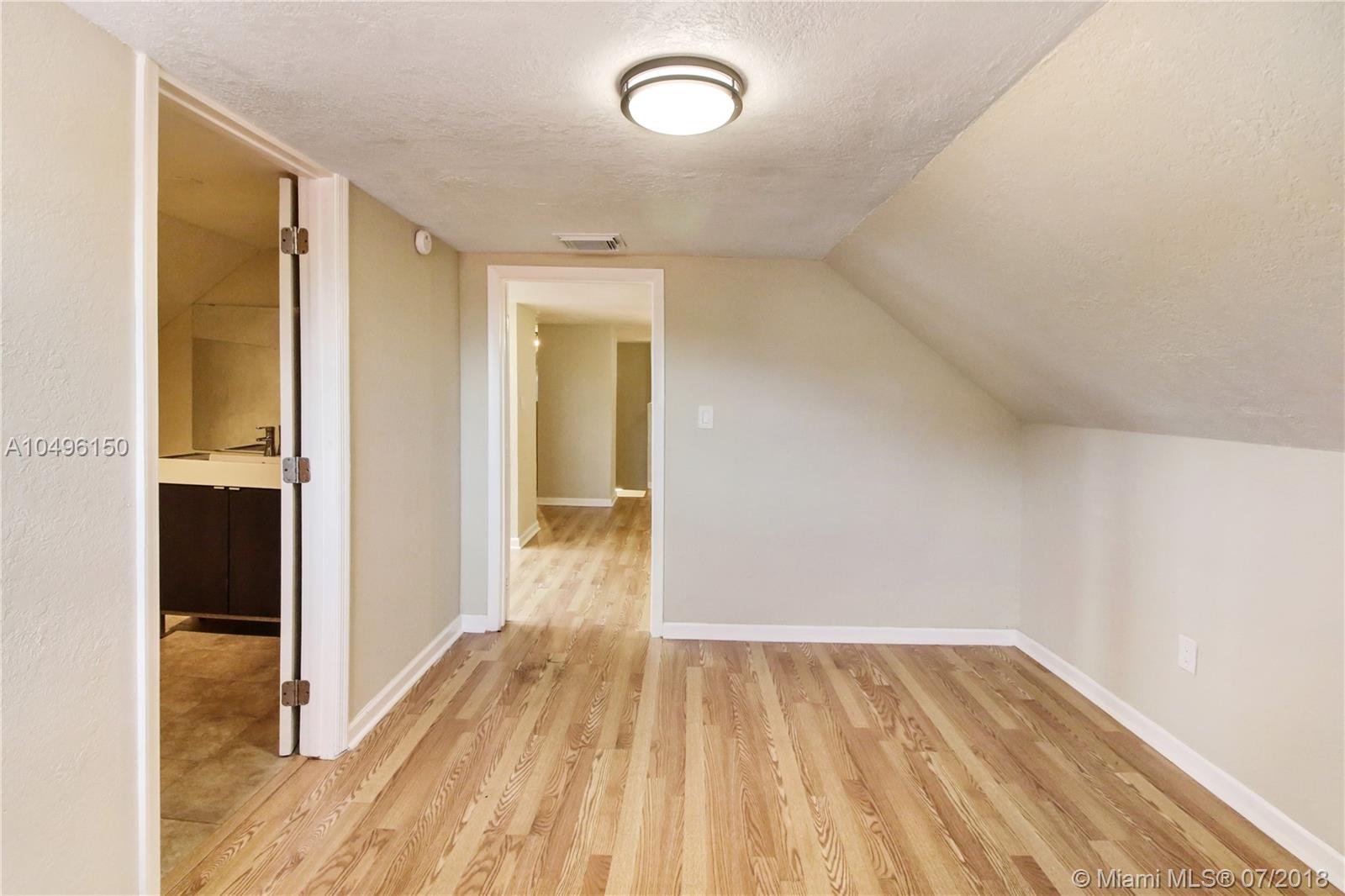 SOUTH VEDADO - Residential Lease