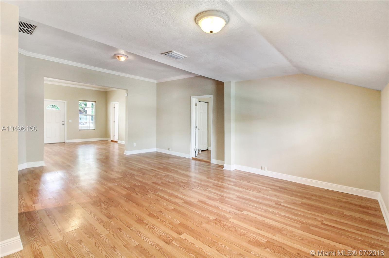 SOUTH VEDADO - Residential Lease