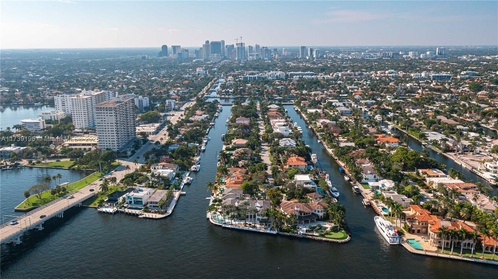 LAUDERDALE SHORES CORR PL - Residential