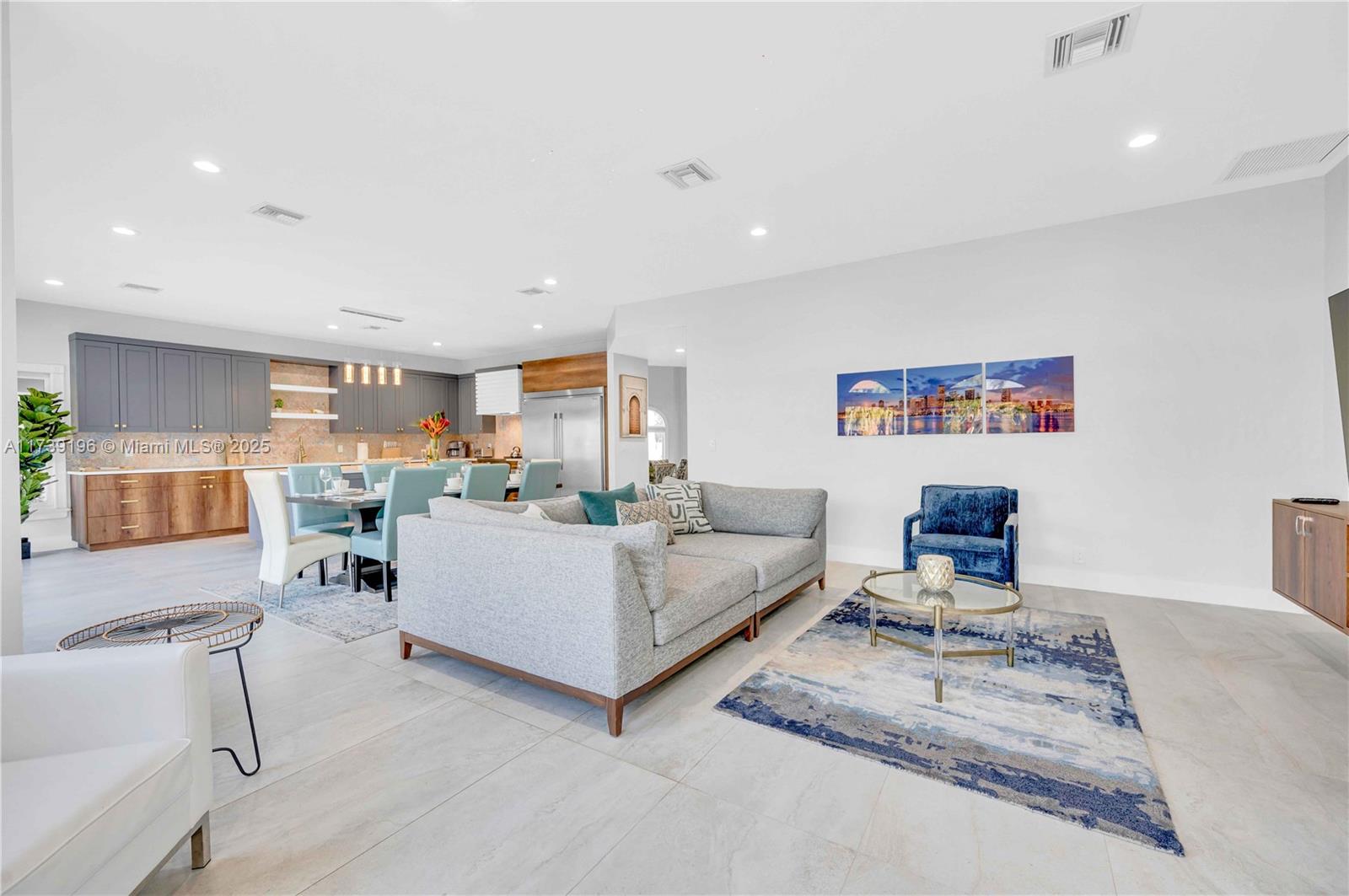 LAUDERDALE SHORES CORR PL - Residential