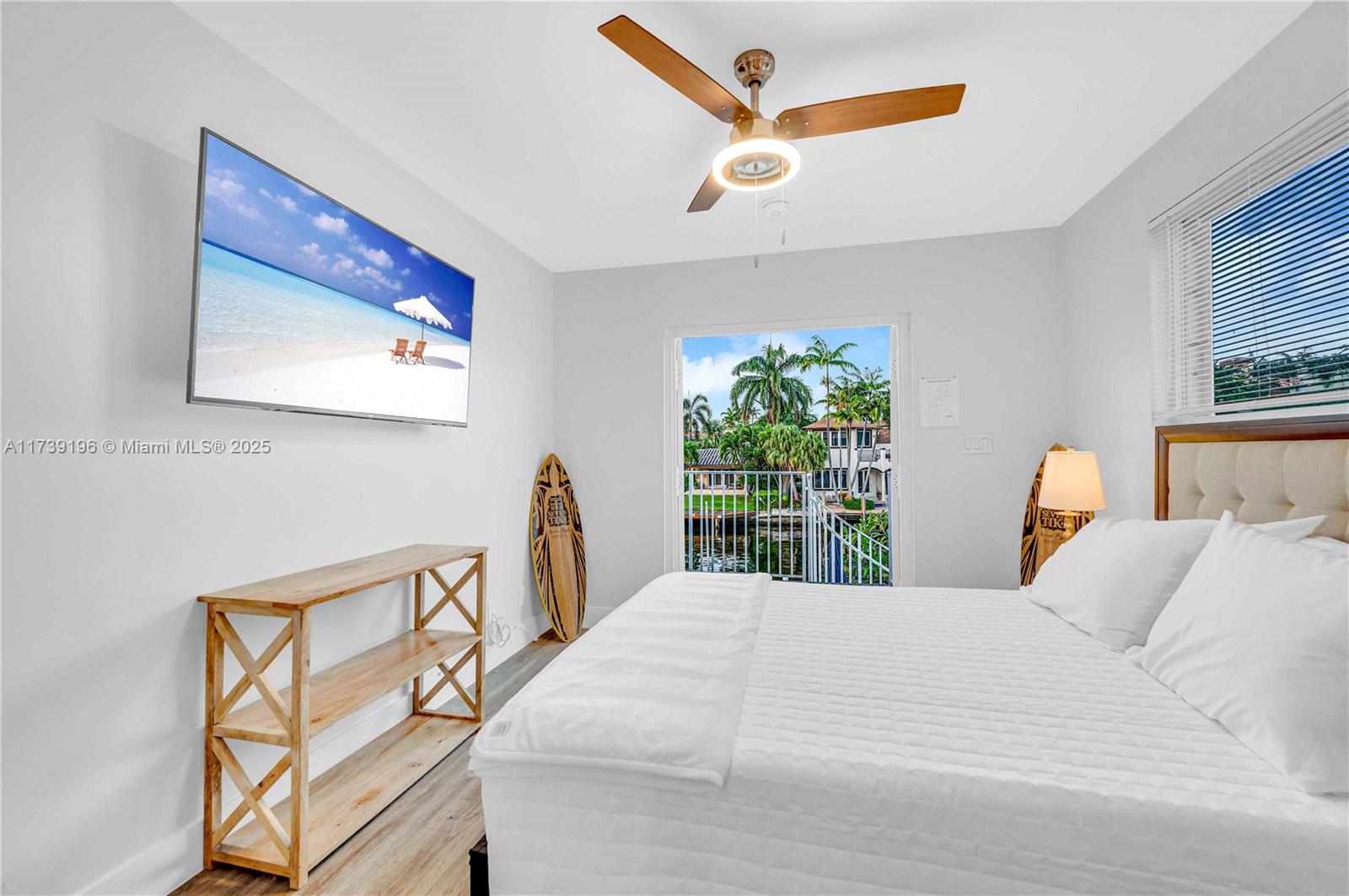 LAUDERDALE SHORES CORR PL - Residential