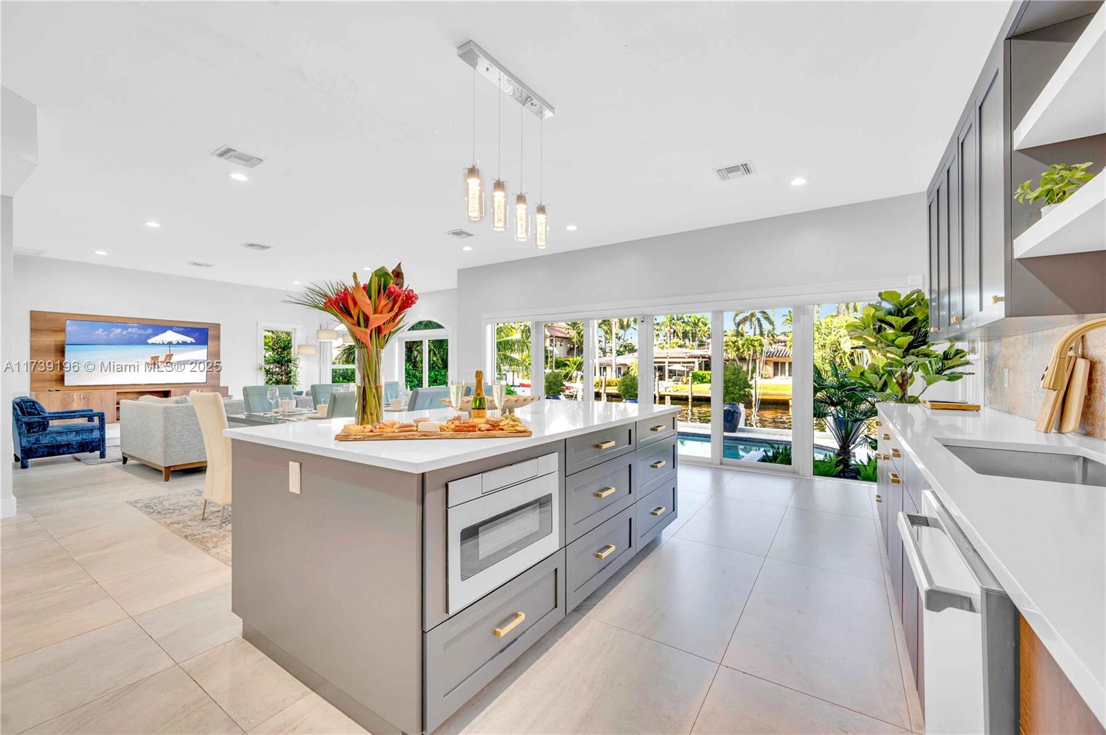 LAUDERDALE SHORES CORR PL - Residential