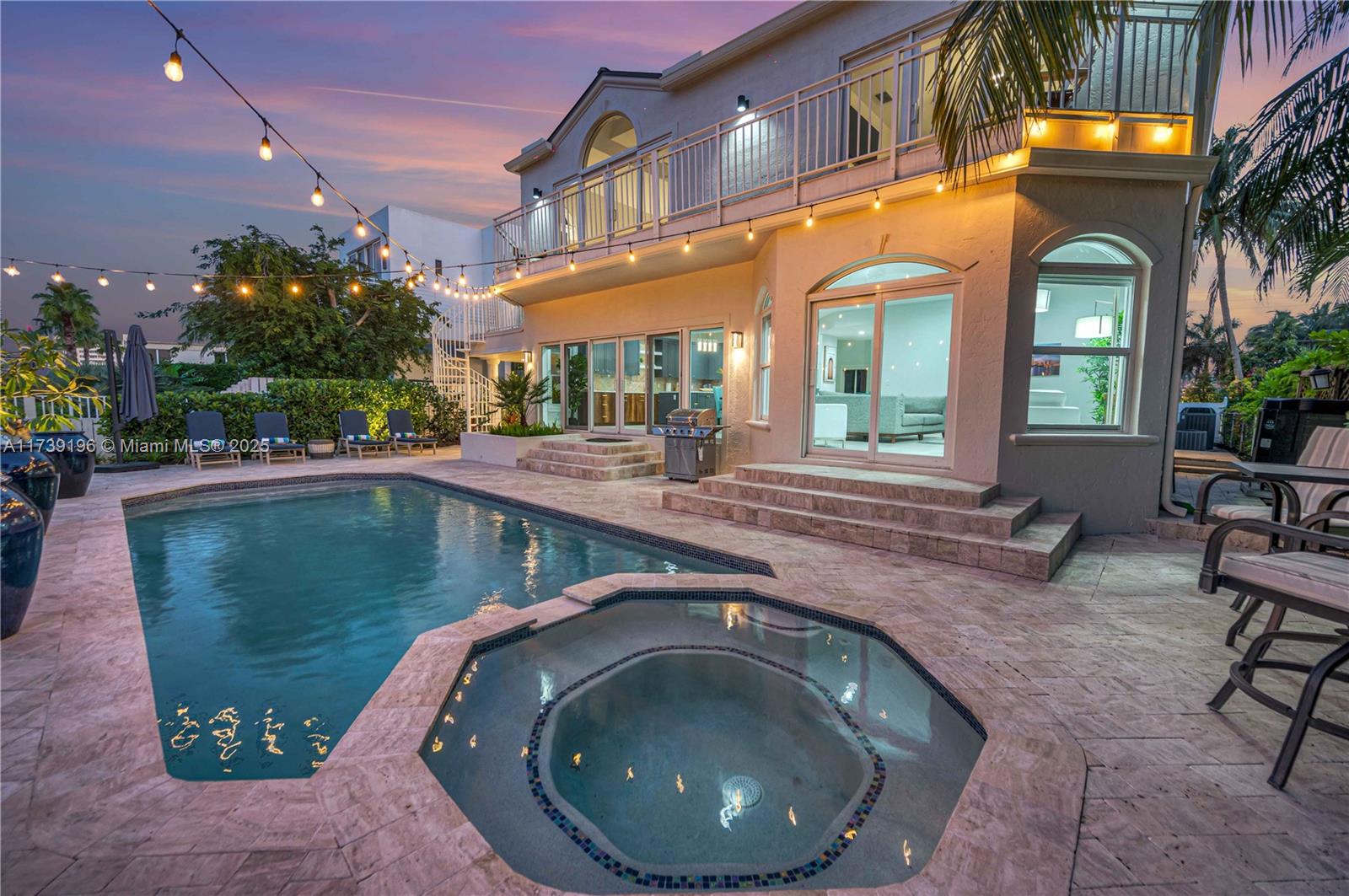 LAUDERDALE SHORES CORR PL - Residential
